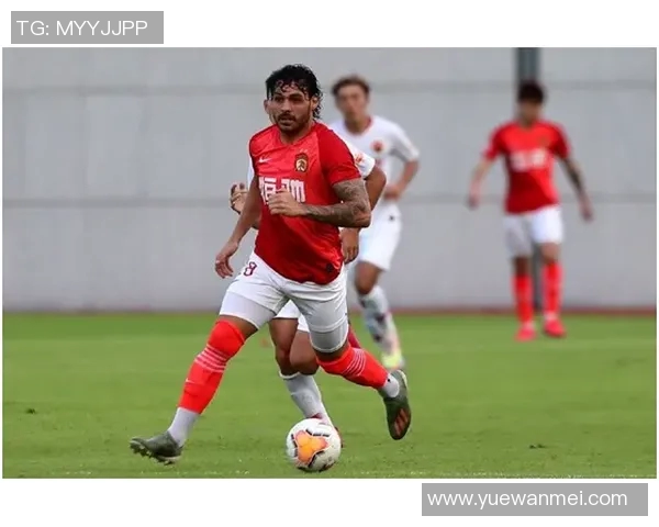 重庆大学生买票一脸懵！中超球票预售火热，机会来了赶紧抢购！